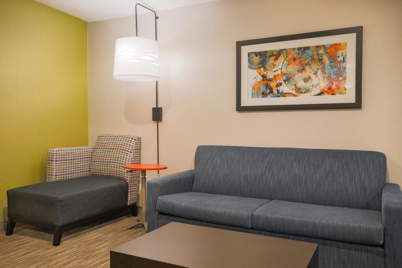 Holiday Inn Express Prescott By Ihg Екстериор снимка