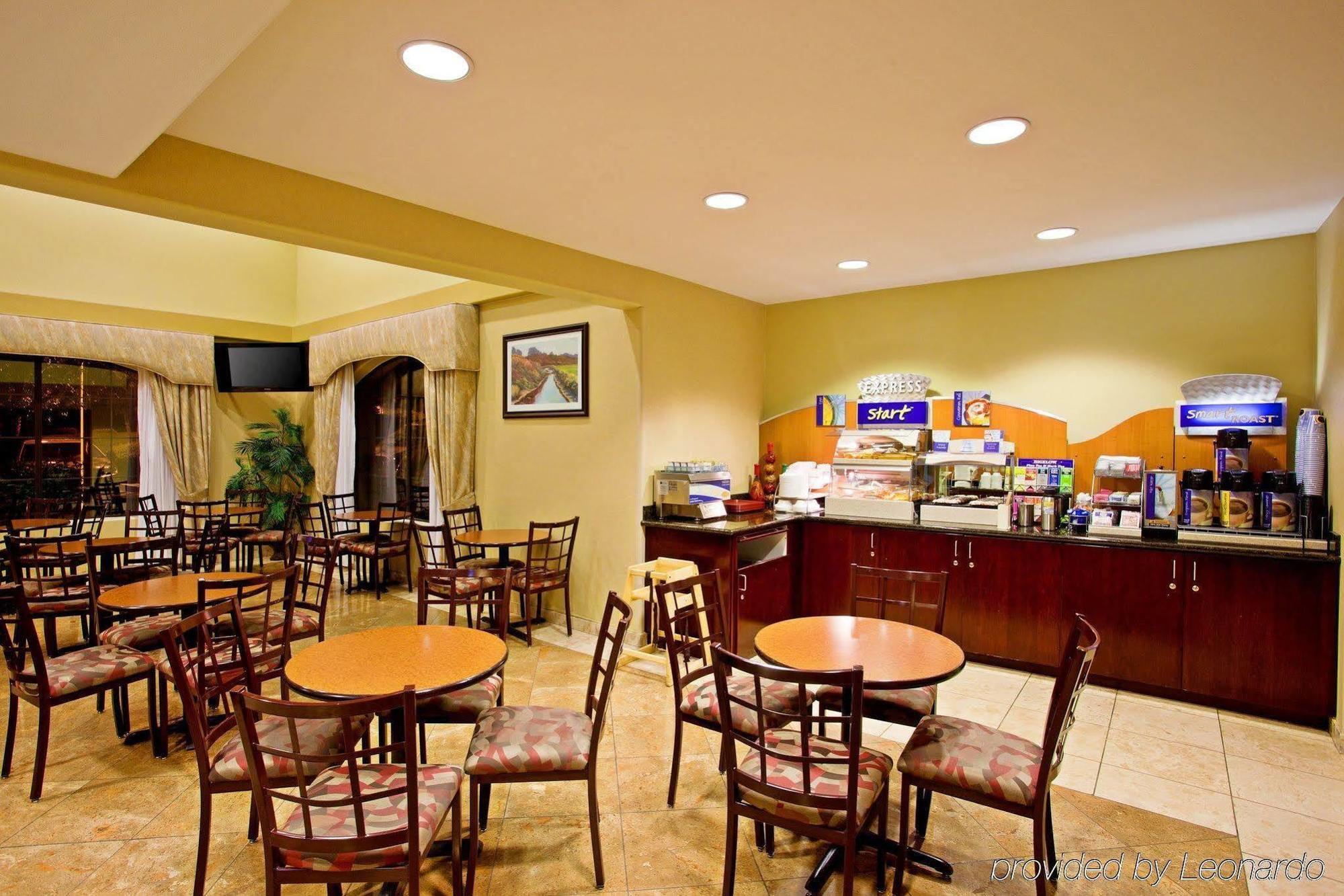 Holiday Inn Express Prescott By Ihg Ресторант снимка